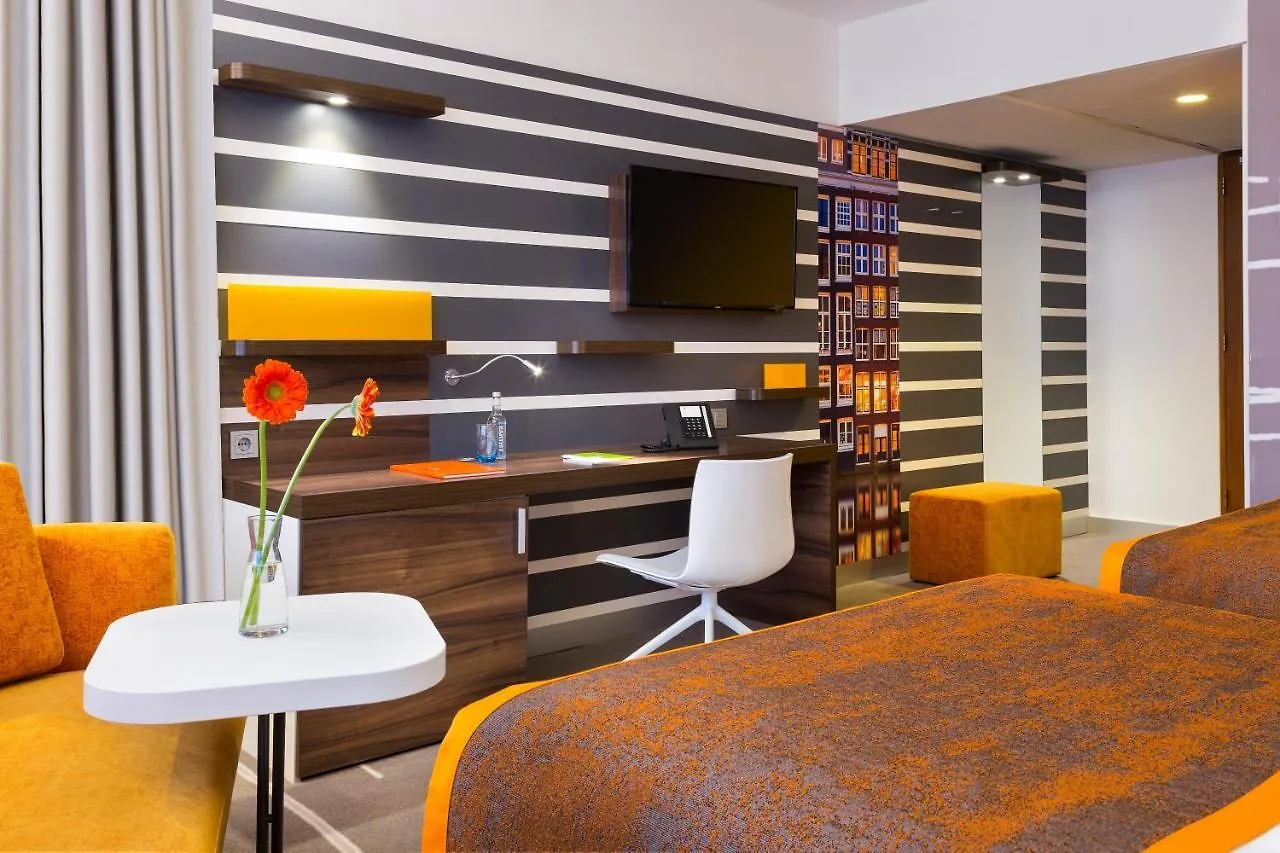 Holiday Inn Amsterdam 4*,  Nizozemsko